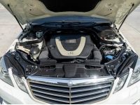 Mercedes Benz E300 3.0 Avantgarde Sports with Comand Online W212  ปี  2011 รูปที่ 10
